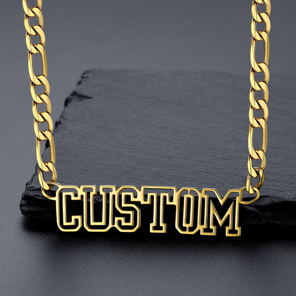 Stylish unisex nameplate chain in gold
