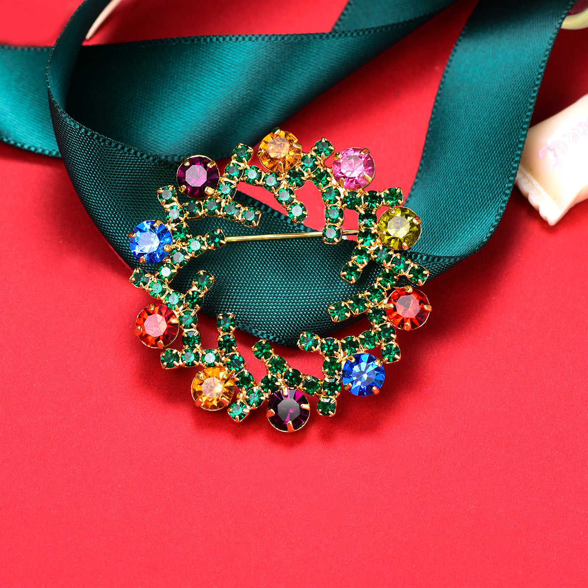 Christmas tree style pin for clothing, bags, and accessories