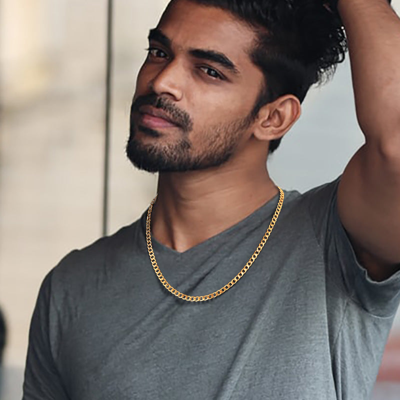 Man Wearing 24 Inch Gold Cuban Chain Necklace
