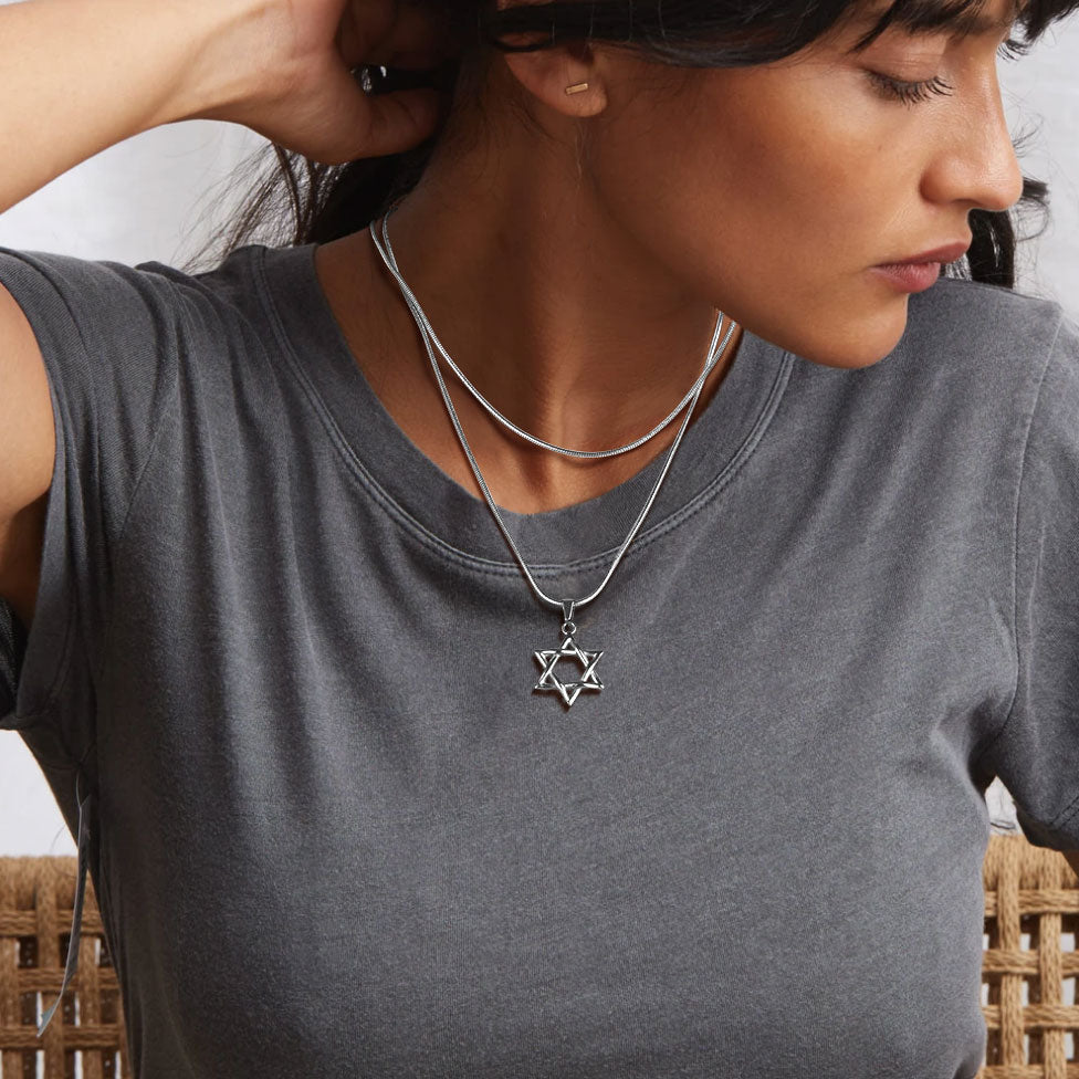 Female model wearing 2mm stainless steel snake chain set