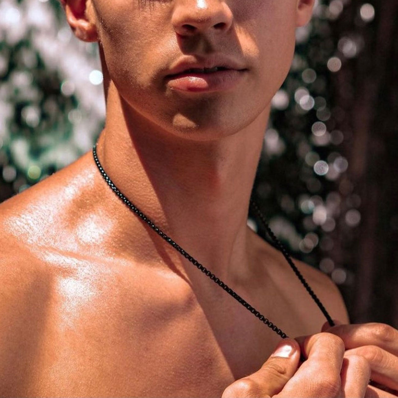 Man Wearing Delicate 2mm Rolo Chain Necklace