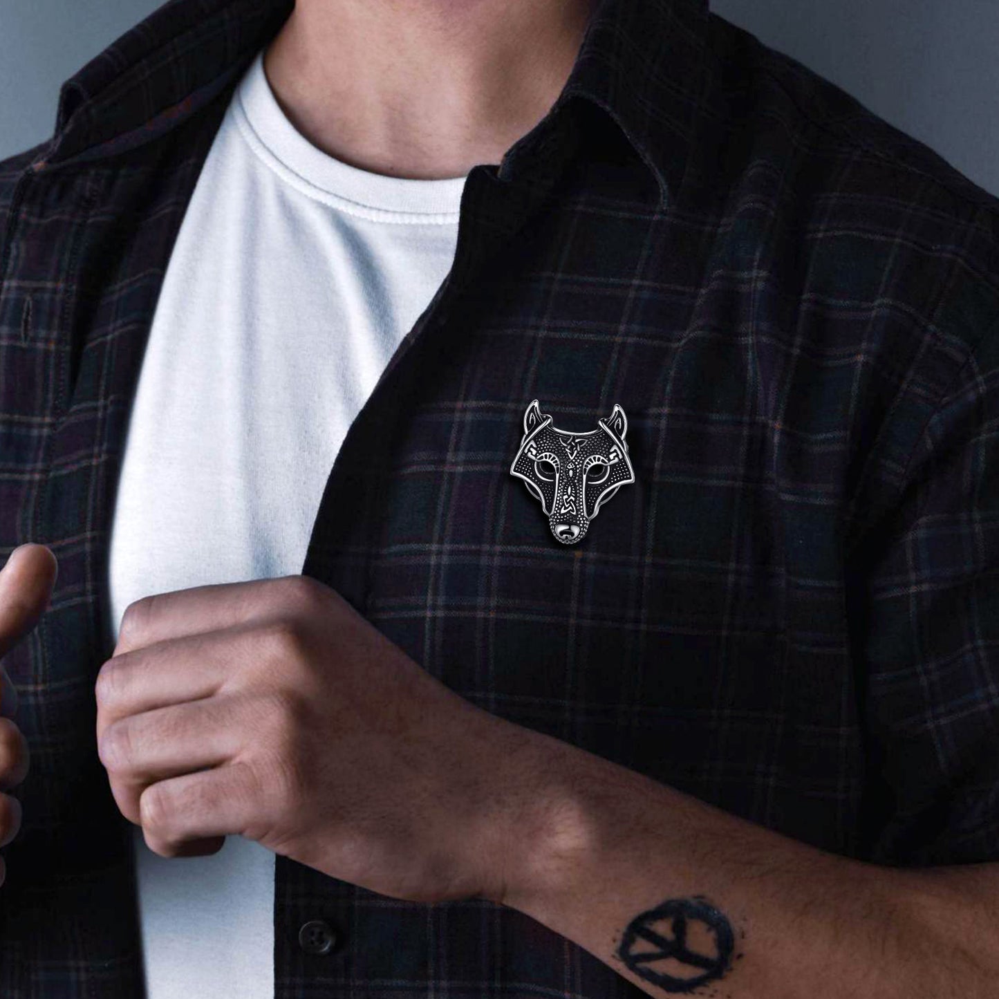 Viking Celtic Knot Wolf Brooch Pin Gifts for Men