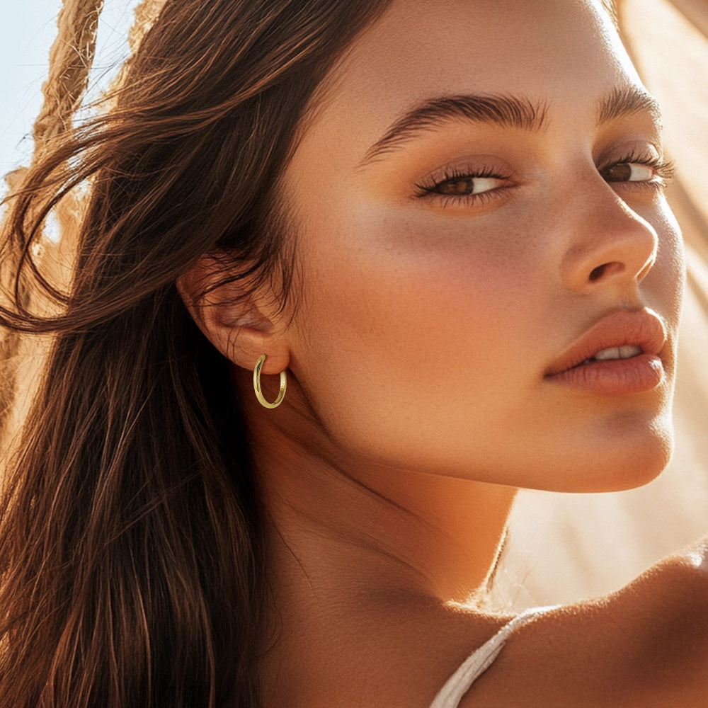 Woman Styling 20mm Gold Huggie Hoop Earrings