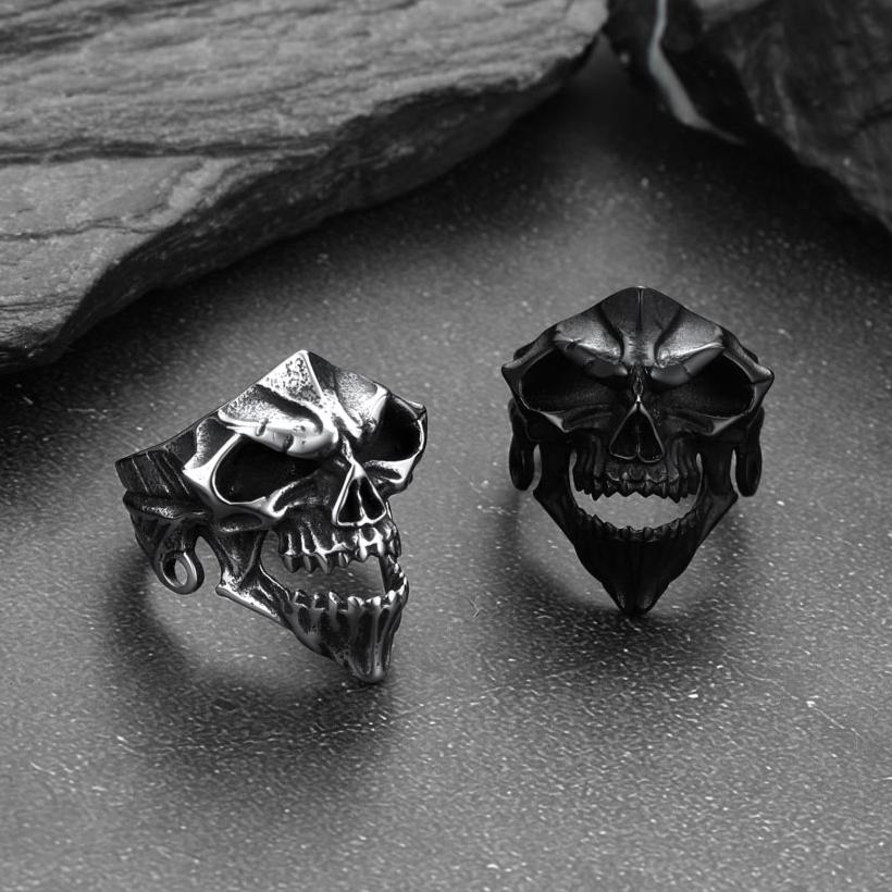 FaithHeart Gothic Skull Ring