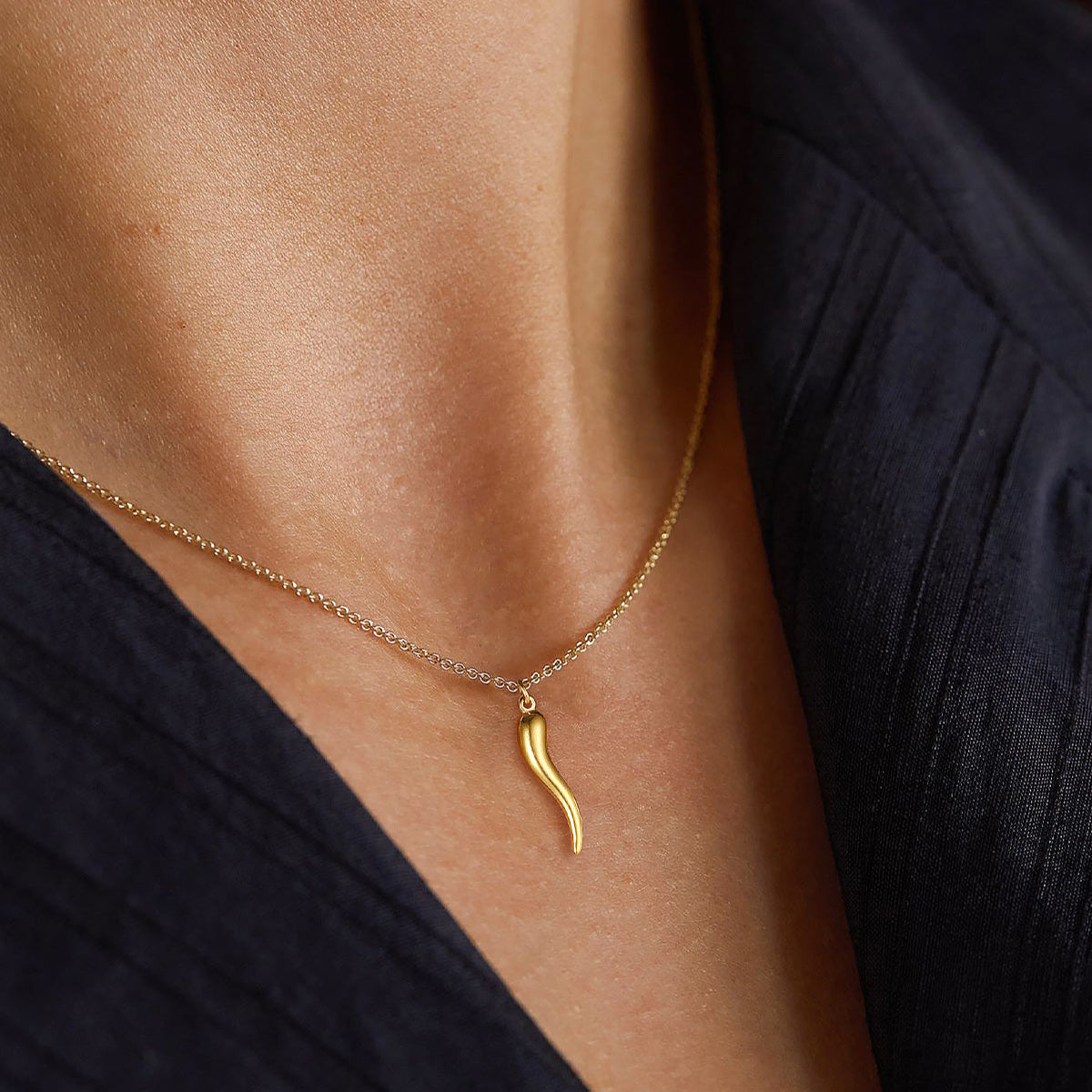 Gold Cornicello Italian horn pendant necklace