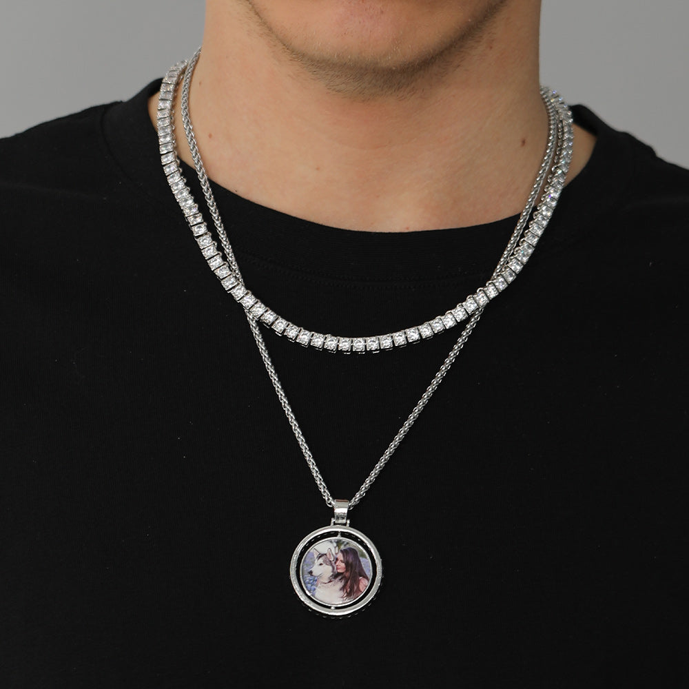 Male model wearing 4mm CZ chain with urban streetwear