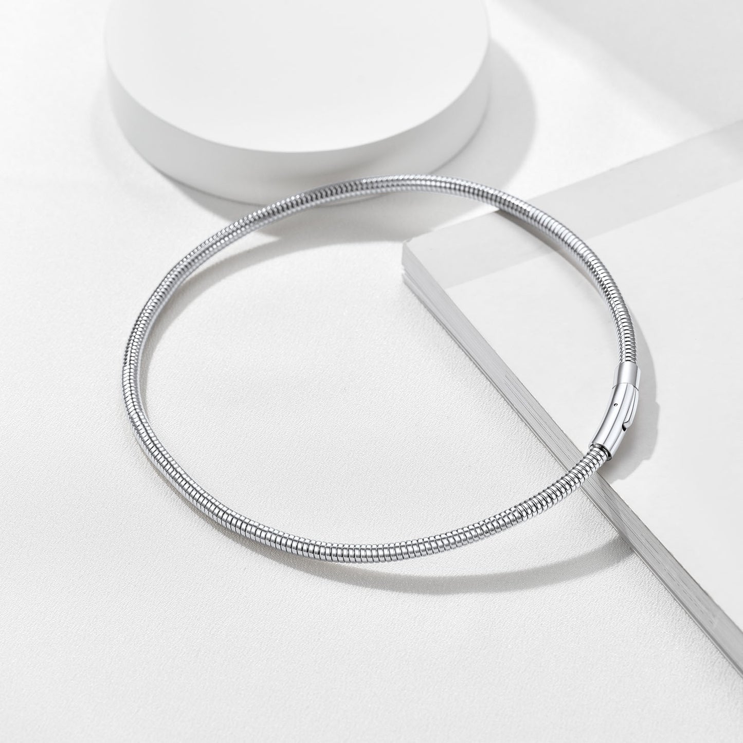 Herringbone Snake Chain Necklace