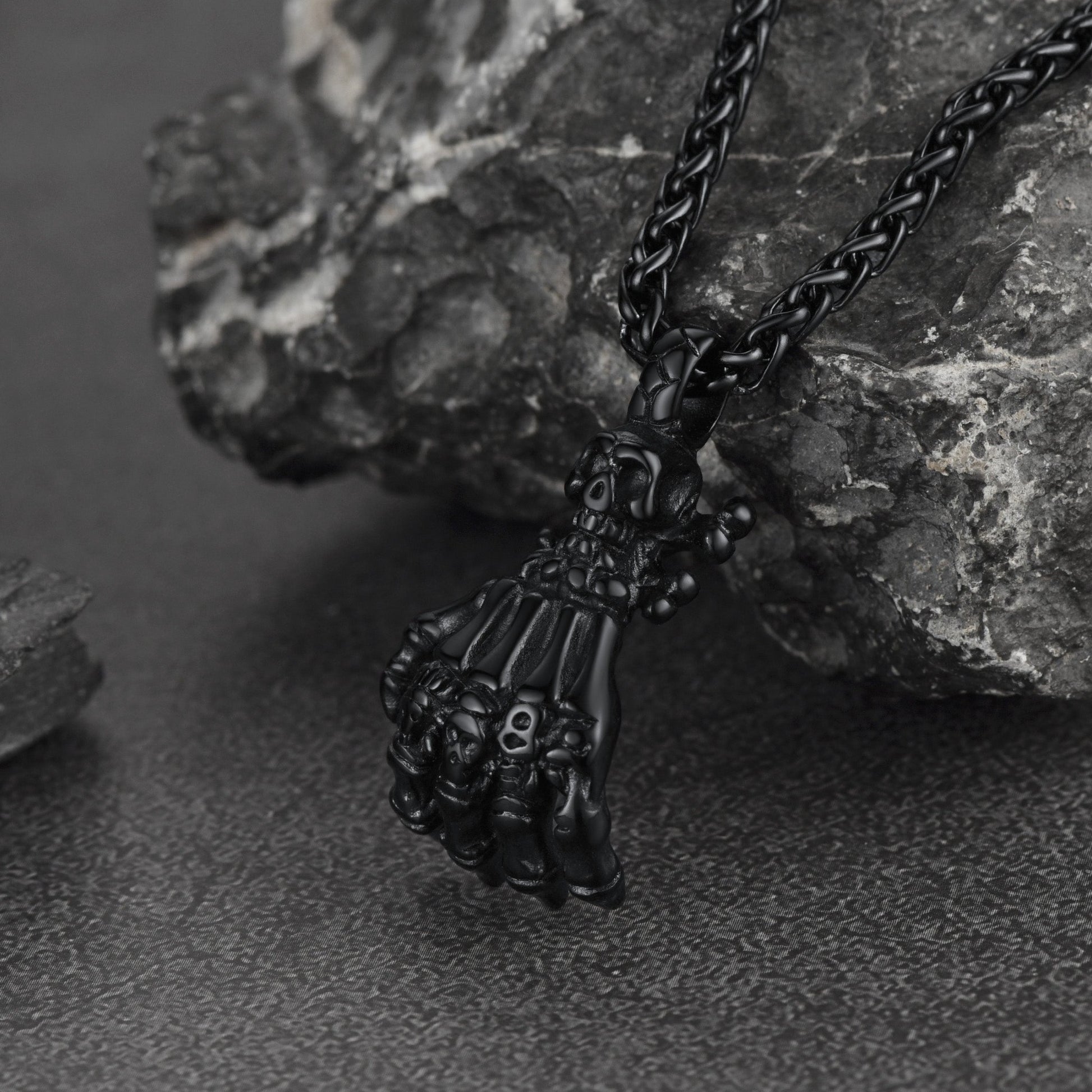 FaithHeart Gothic Skeleton Hand Pendant Necklace Claw Vintage Necklace FaithHeart
