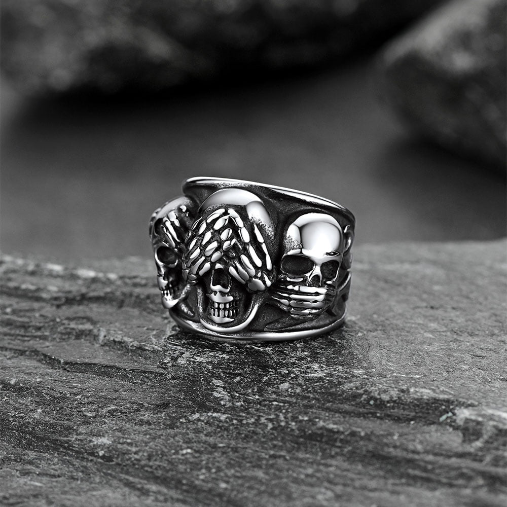 Skulls Ring