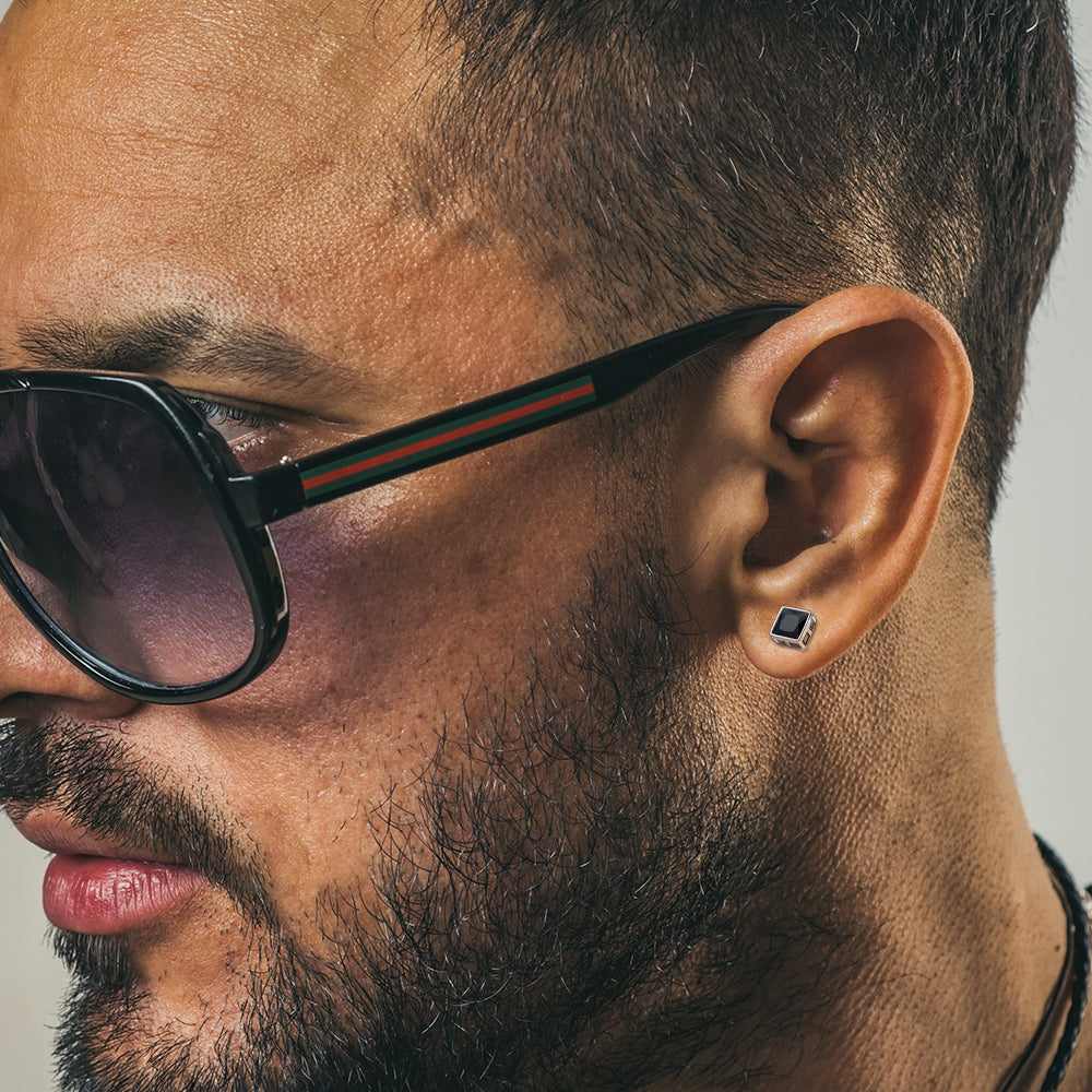 Man wearing black onyx stud earring, 7mm