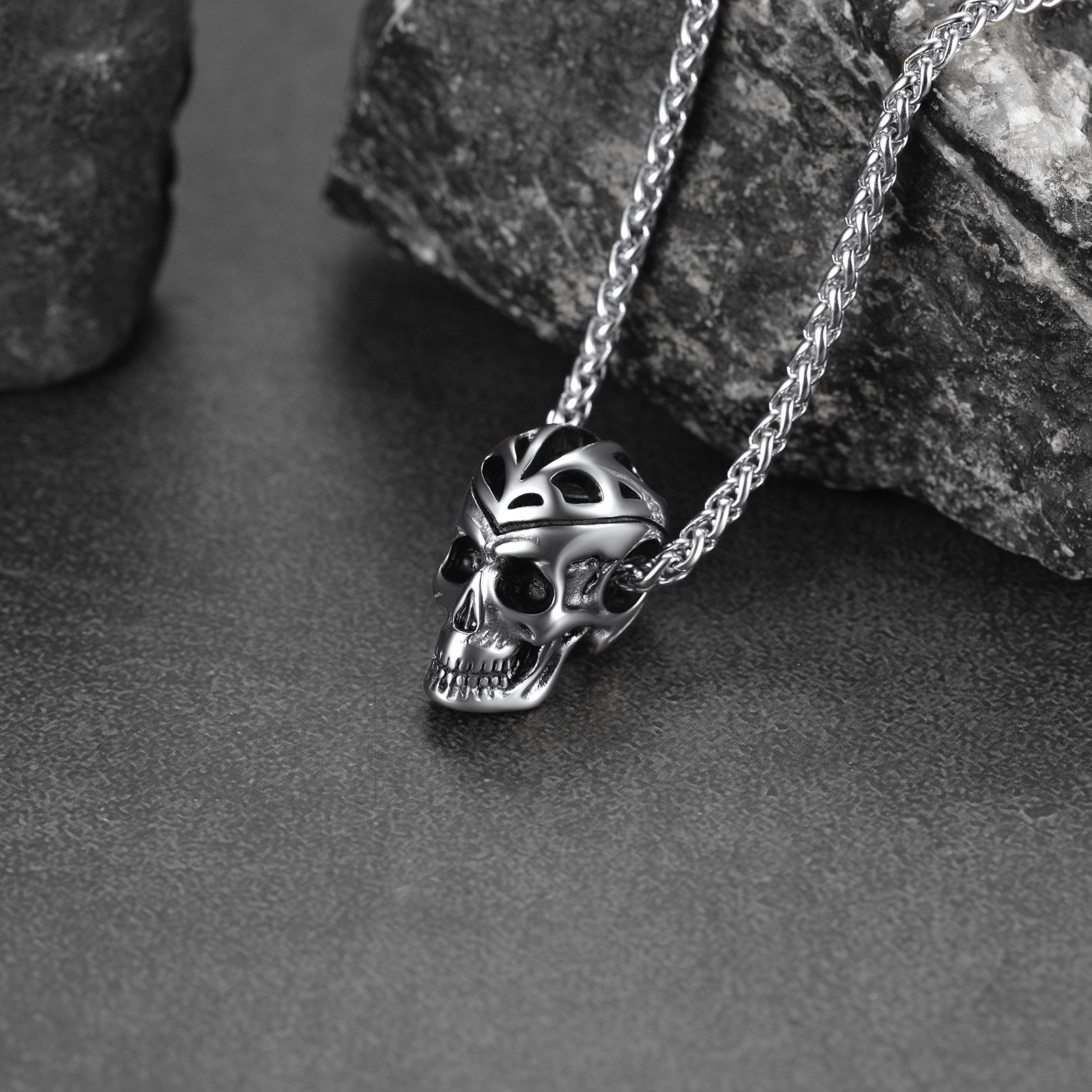 Silver Gothic Skull Pendant Necklace for Men
