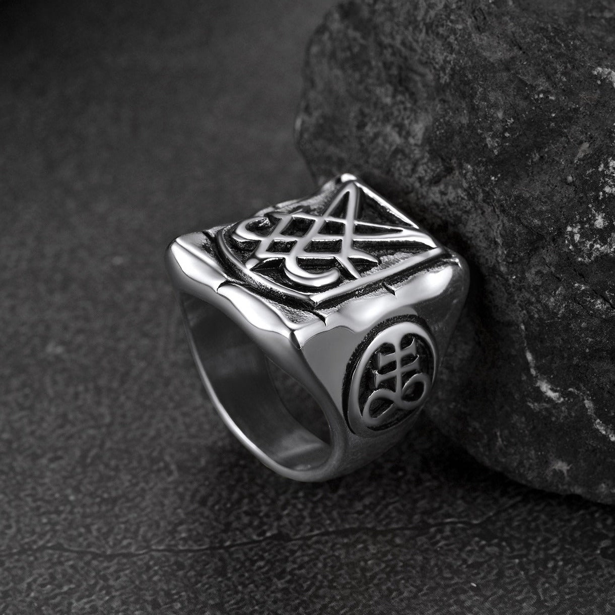 FaithHeart Satanic Lucifer Square Symbol Custom Signet Ring FaithHeart