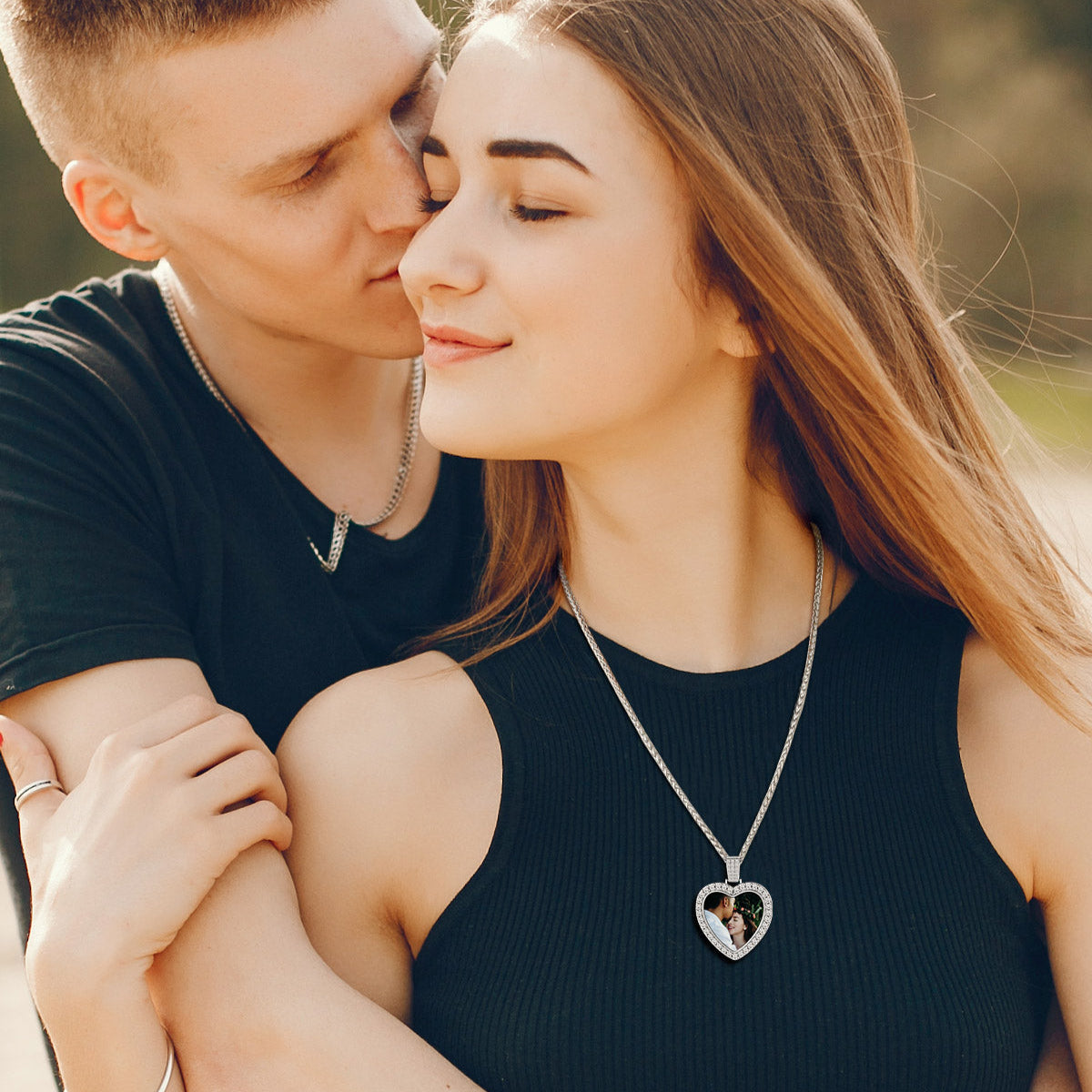 custom-heart-photo-necklace