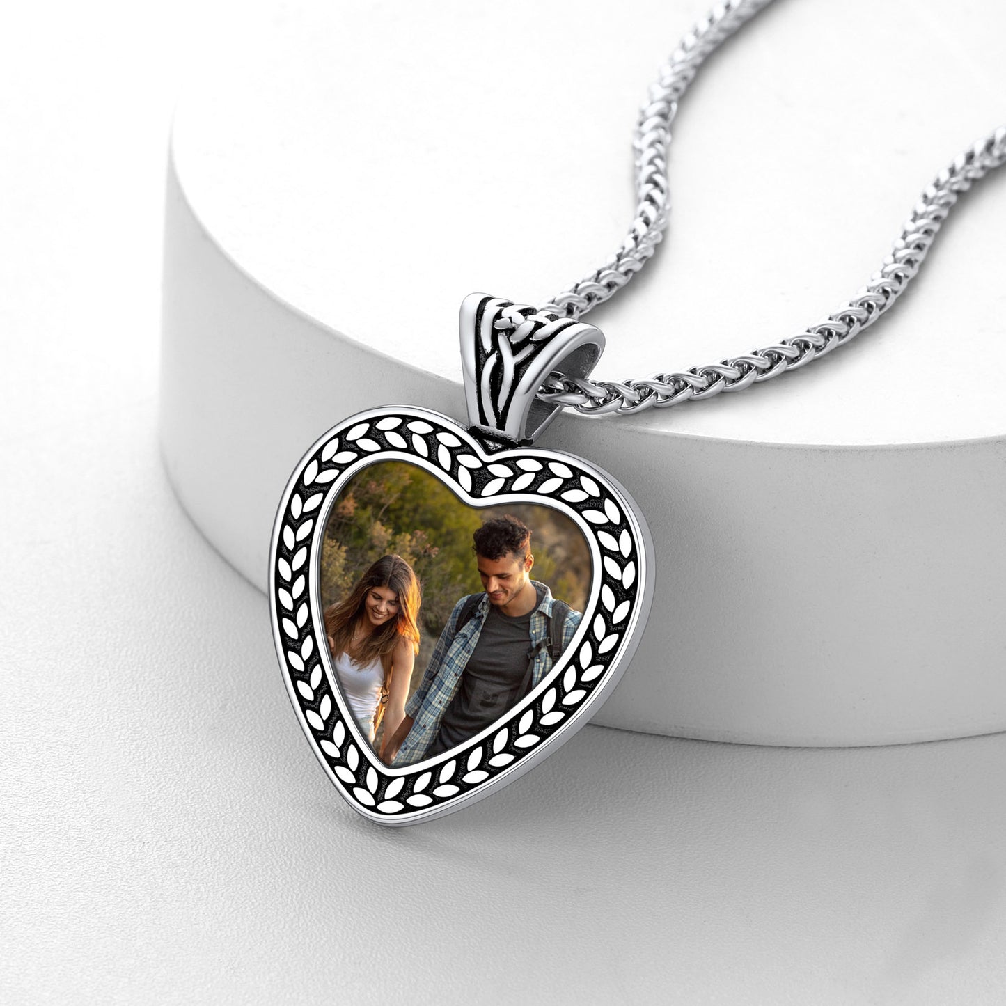 Heart-shaped photo pendant necklace, couples photo necklace