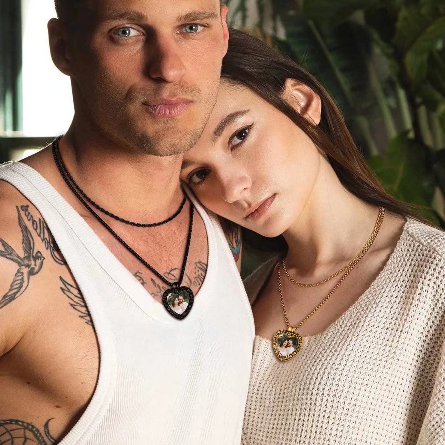 Customized heart photo necklace for couples