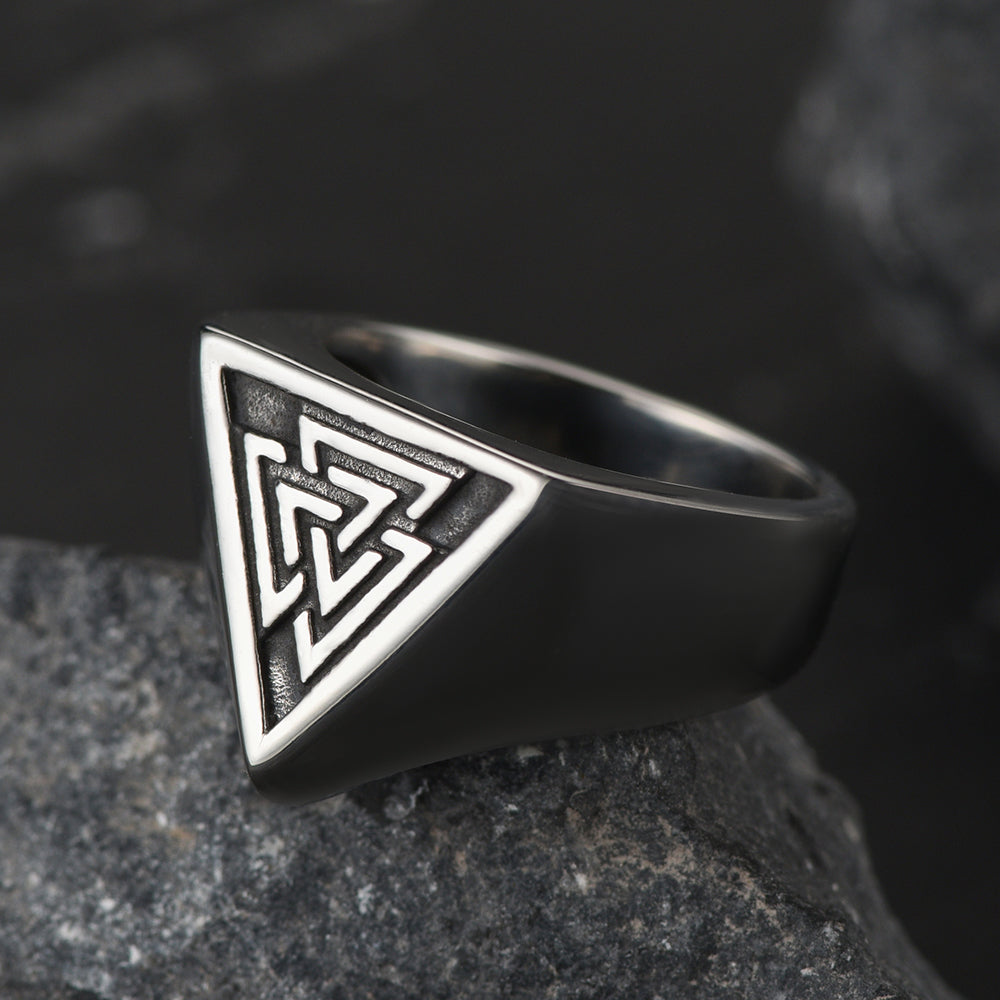 FaithHeart Viking Valknut Triangle Ring for Men FaithHeart