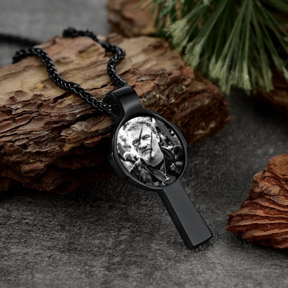 FaithHeart Stainless Steel Celtic Cross Pendant Necklace with Picture FaithHeart