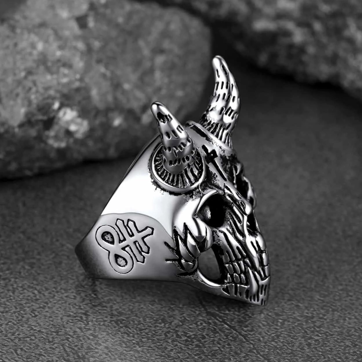FaithHeart Satanic Baphomet Goat Skull Head Ring for Men FaithHeart