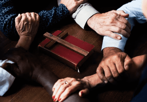 Christian Jewelry as a Family Tradition Passing Down Faith and Values