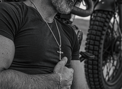 Is It Weird To Wear Cross Jewelry If Not Religious