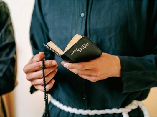 Can You Wear Rosary Beads as a Necklace?