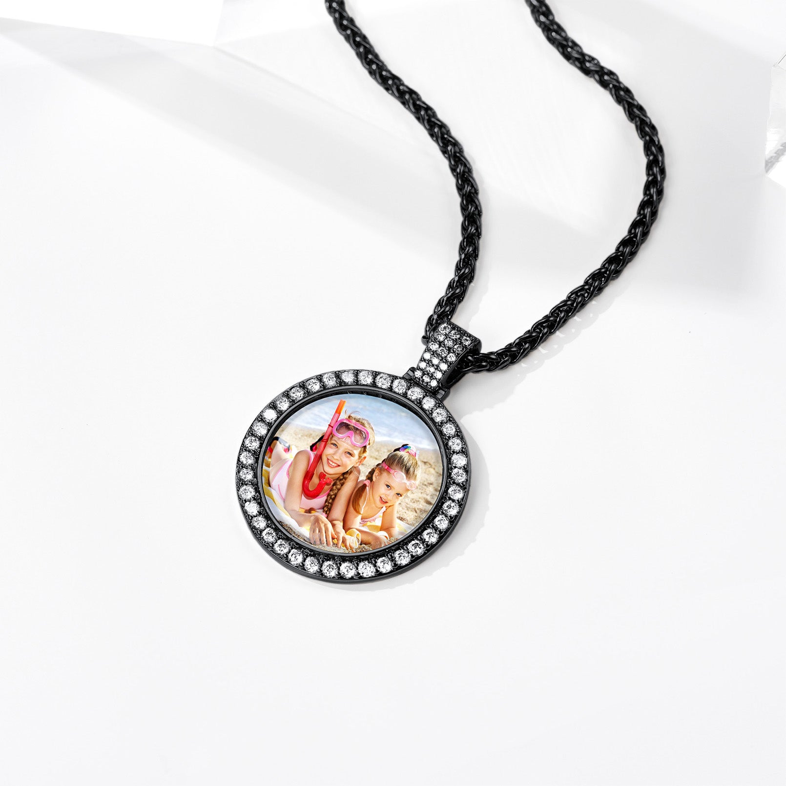 FaithHeart Zirconia Round Pendant Hip Hop Jewelry Picture Necklace FaithHeart
