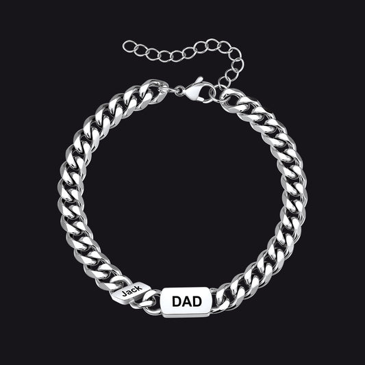 Silver Cuban chain bracelet with 1 engraved name beadimg