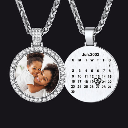 Customized CZ Picture Circle Necklace with Calendar for Men Women