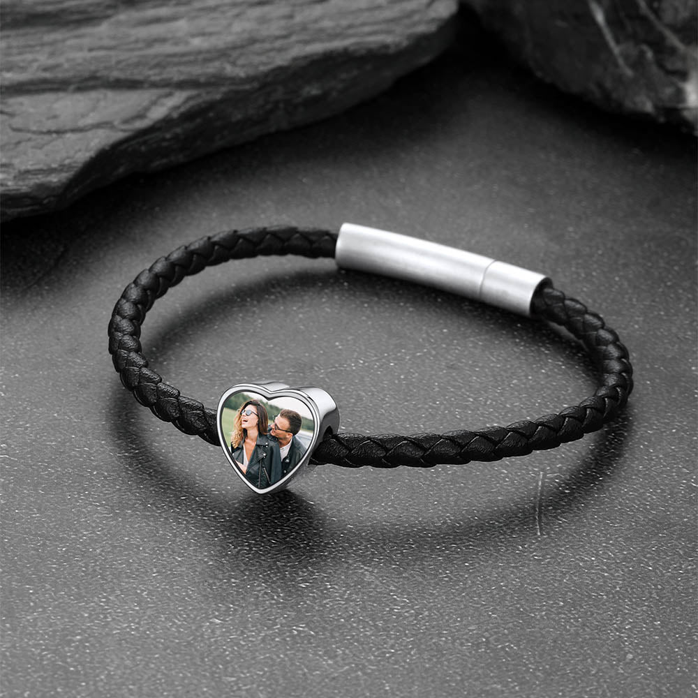 Heart Shaped Black Braid PU Leather Bracelets Customized Picture