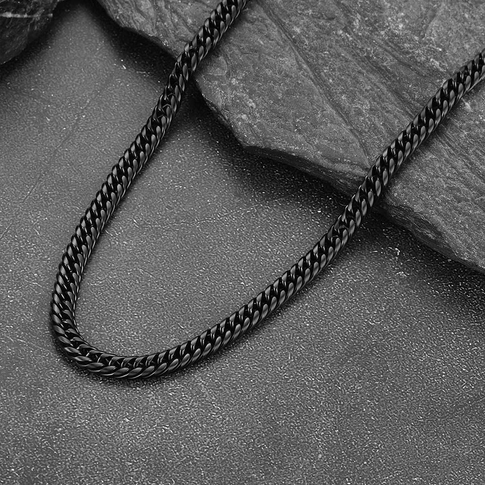Black Cuban Link Chain Displayed Flat – Detail View