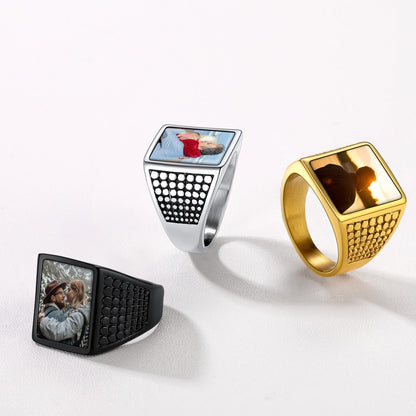 Bague chevalière carrée gravée avec photo personnalisée pour homme
