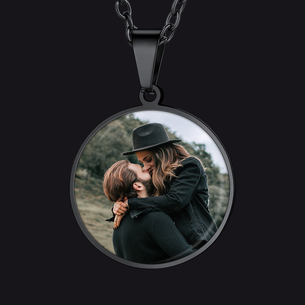 Customized Round Picture Necklace Memorial Gift