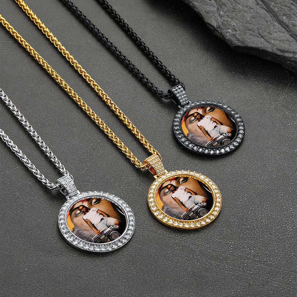 Customized CZ Picture Circle Necklace with Calendar for Men Women