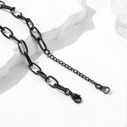 Close-up of clasp and chain details in black chain