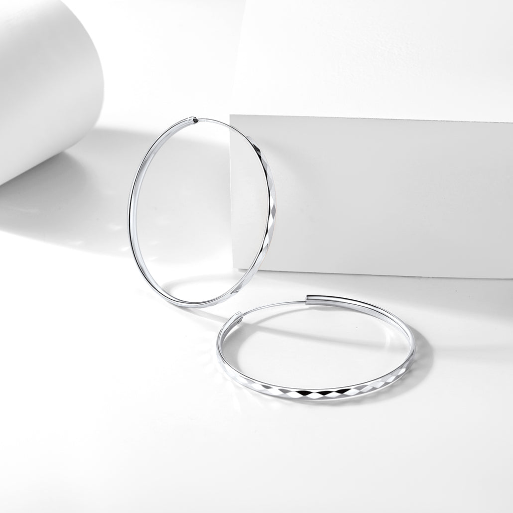 Diamond-Cut Silver Hoop Earrings for Girls 30/50/70mm