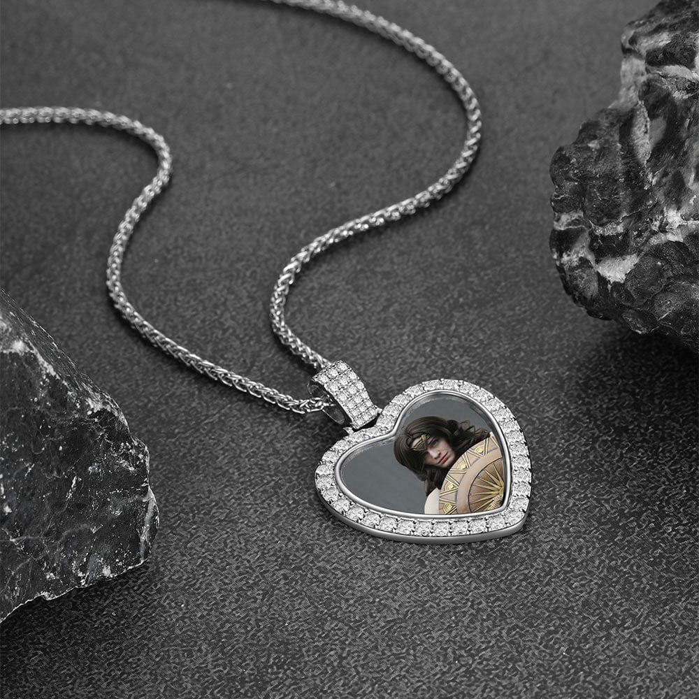 FaithHeat Personalized Picture Necklace 