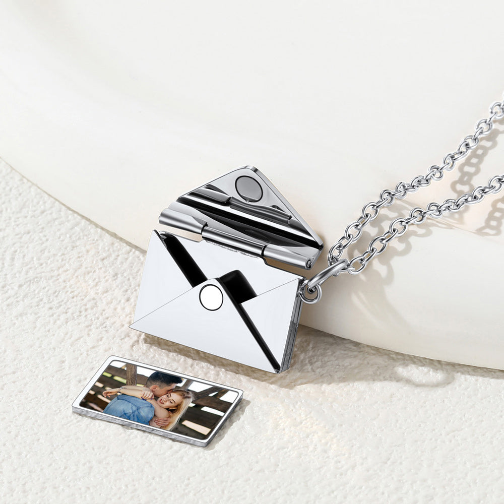 Personalized Picture Locket Envelope Necklaces Gifts for Couple Family Friend