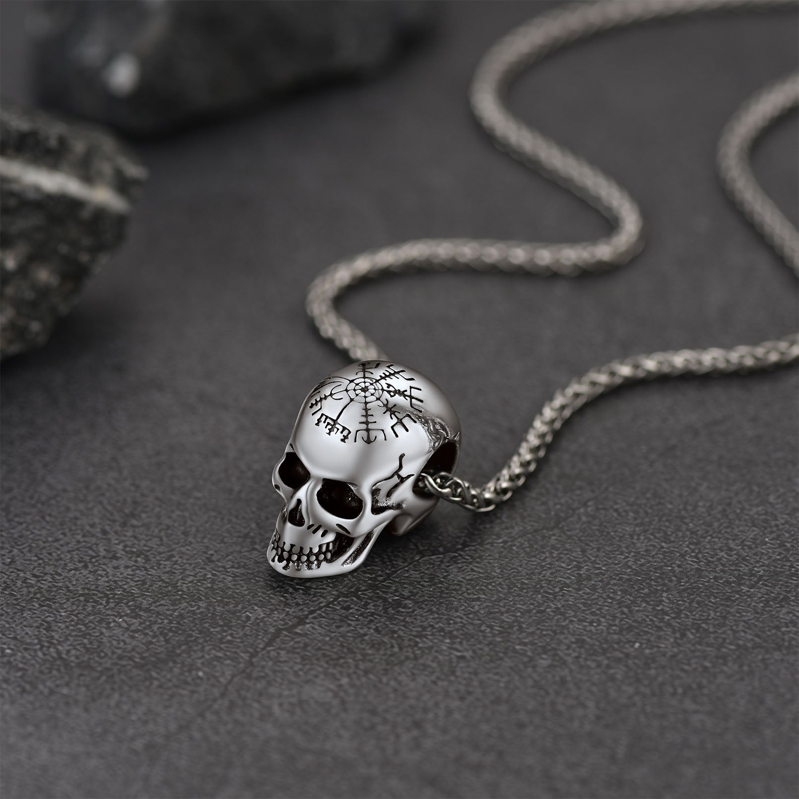 Skull Nordic Compass Pendant Necklace for Men