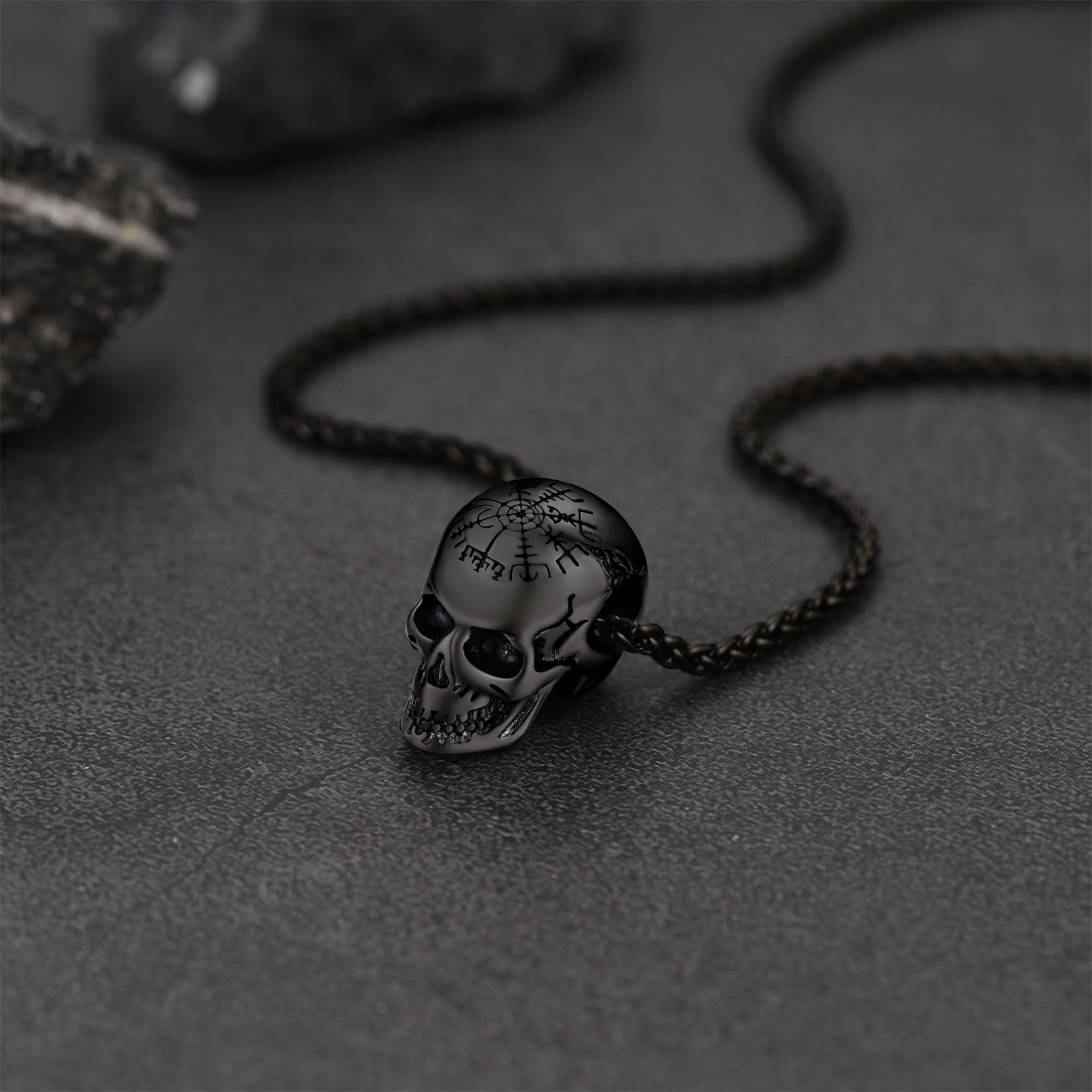 Skull Nordic Compass Pendant Necklace for Men