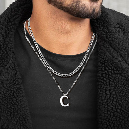 Man Wearing 5MM Figaro Chain Necklace Casual Style