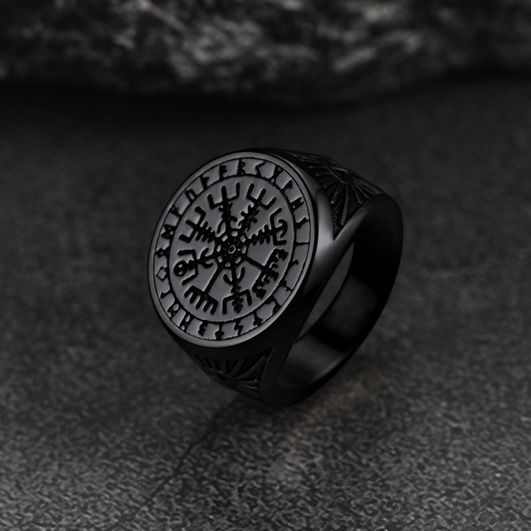 FaithHeart Norse Viking Compass Ring For Men Vegvisir Signet Ring FaithHeart