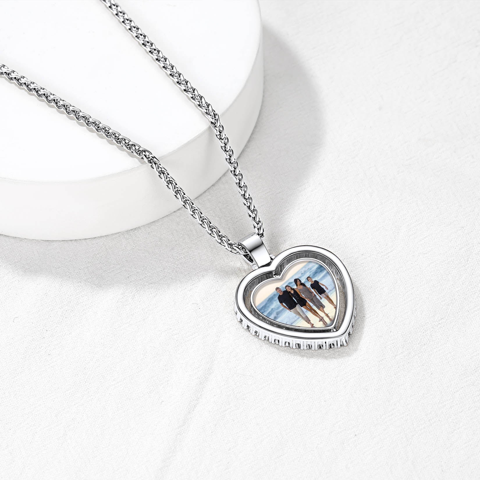 Customized Zircon Heart Necklace Picture Pendant for Men