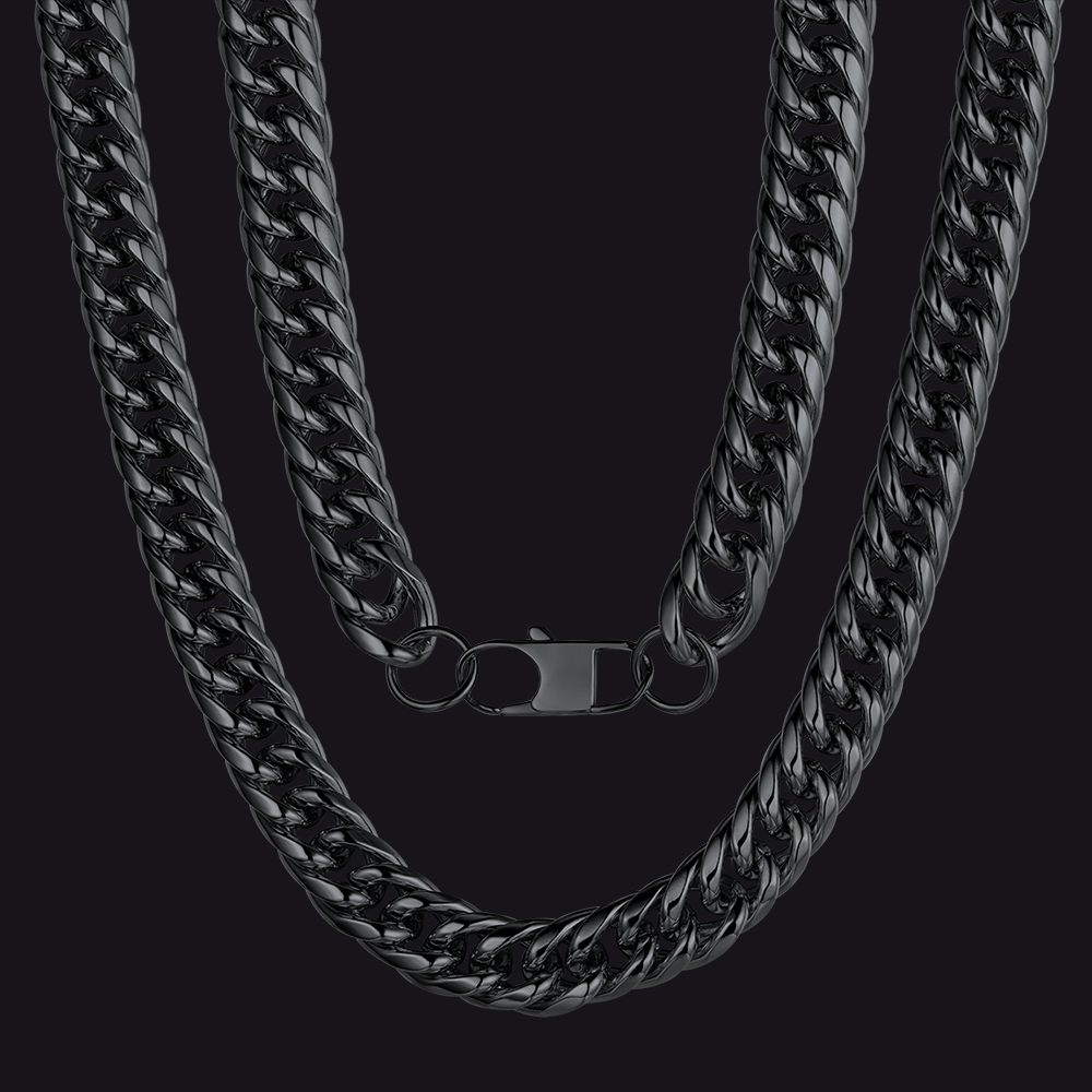 Black Miami Cuban chain necklace for men, close-up