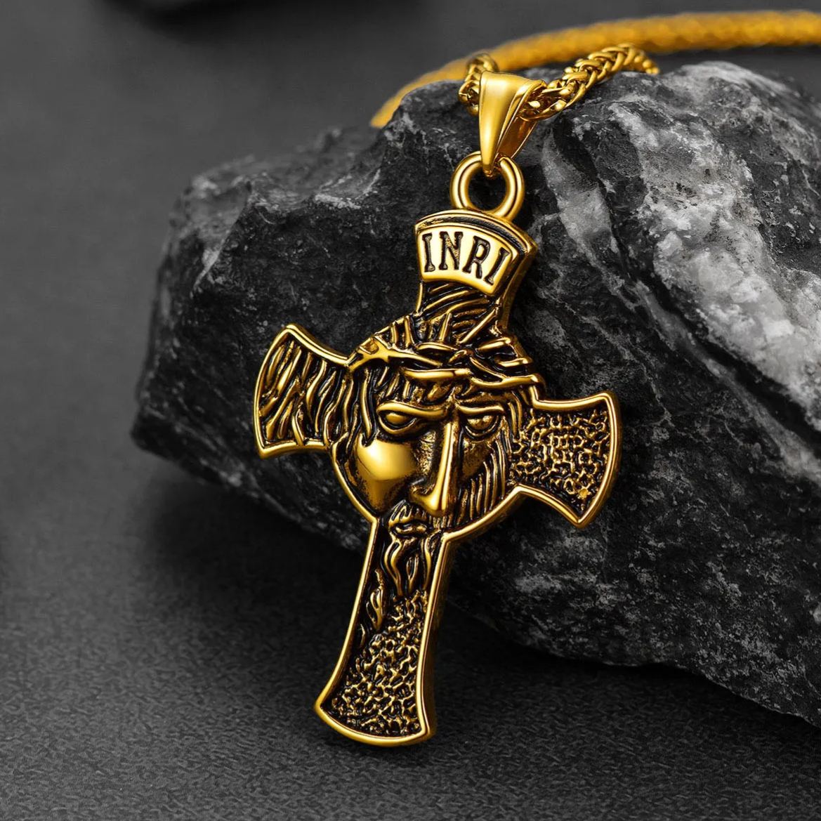 FaithHeart Christian Jesus Christ Face Crucifix Cross Pendant Necklace FaithHeart